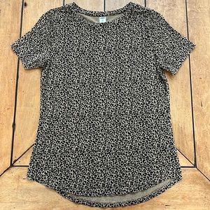 Old Navy Luxe Women’s Top in Cheetah Print. New w/out tags.